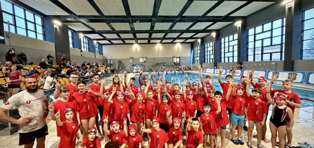 Mikołajkowe Zawody Pływackie Już Pływam 2.12.2023