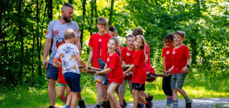 Kiedy posłać dziecko na pierwszy obóz? W jakim wieku najlepiej zacząć?